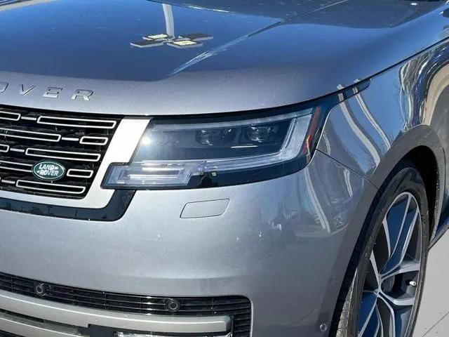 2025 Land Rover Range Rover P530 SE