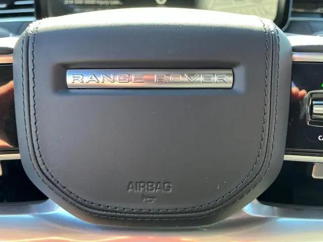 2025 Land Rover Range Rover P530 SE