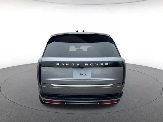 2025 Land Rover Range Rover P530 SE