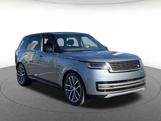 2025 Land Rover Range Rover P530 SE