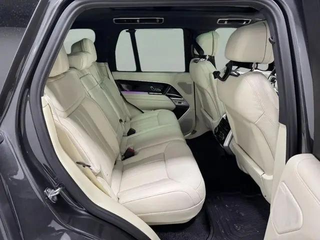 2026 Land Rover Range Rover P400 SE