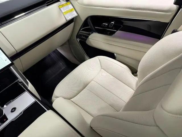 2026 Land Rover Range Rover P400 SE