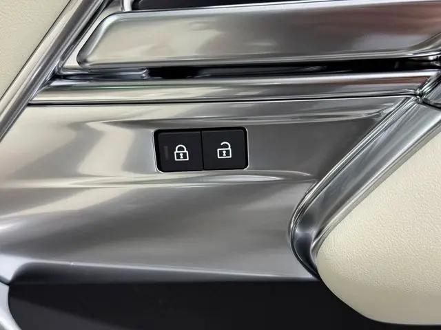 2026 Land Rover Range Rover P400 SE