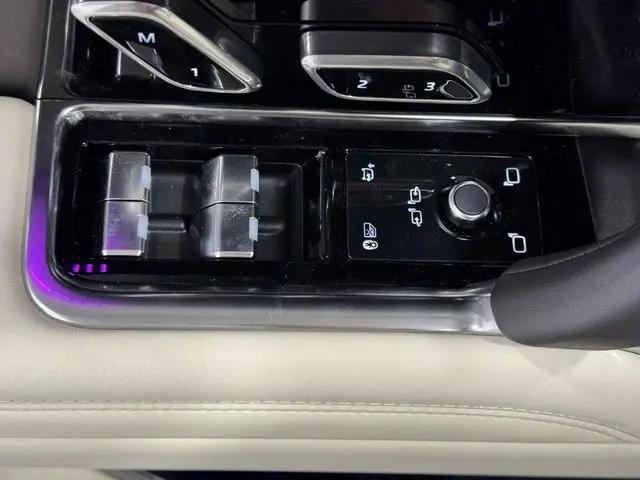 2026 Land Rover Range Rover P400 SE