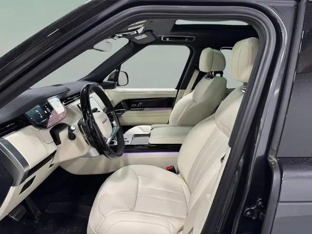 2026 Land Rover Range Rover P400 SE