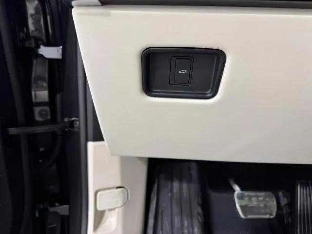 2026 Land Rover Range Rover P400 SE