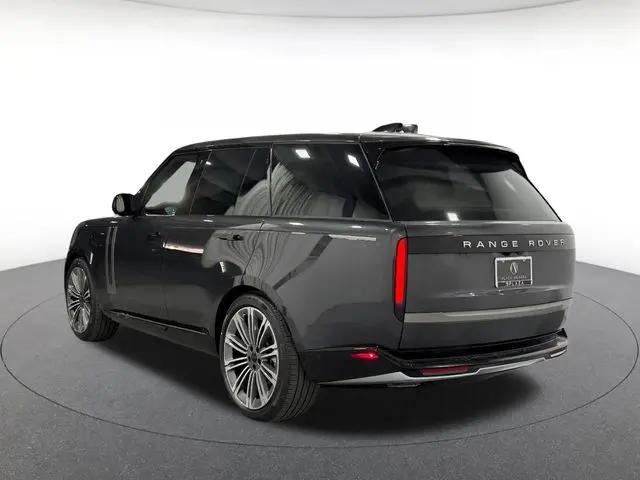 2026 Land Rover Range Rover P400 SE