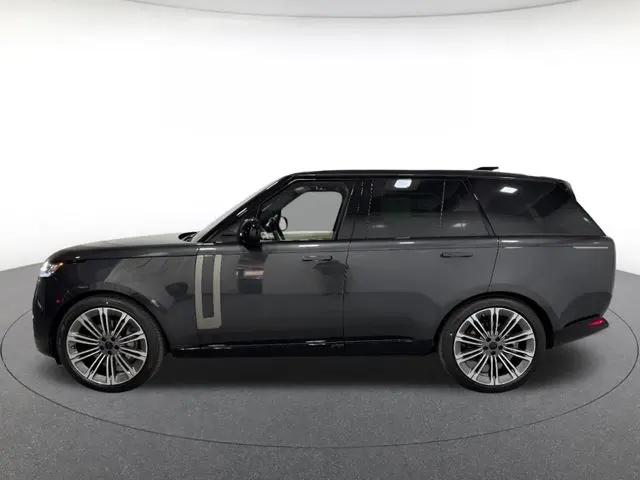 2026 Land Rover Range Rover P400 SE