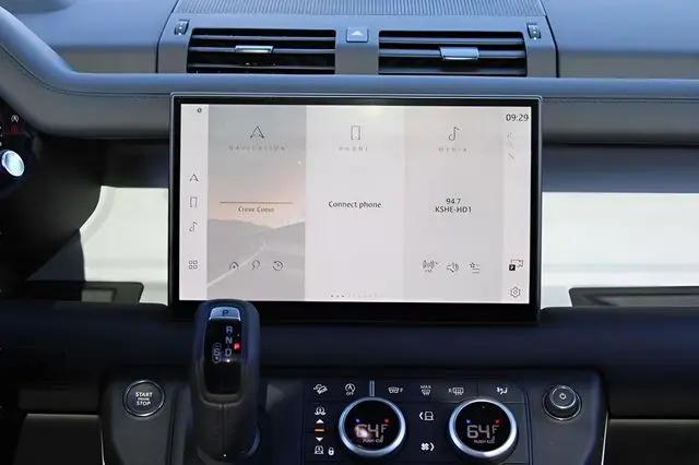 2025 Land Rover Defender 110 P500 X-Dynamic SE