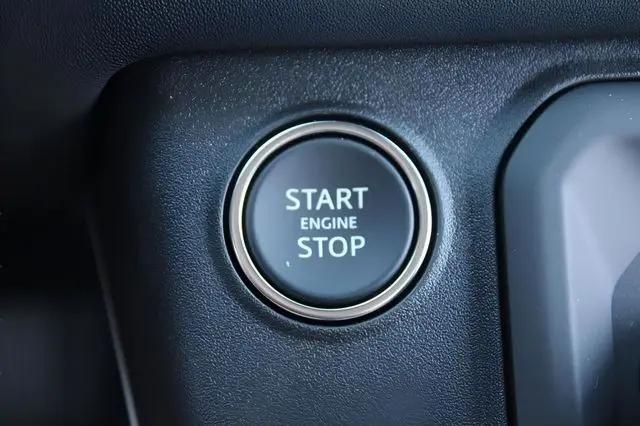 2025 Land Rover Defender 110 P500 X-Dynamic SE