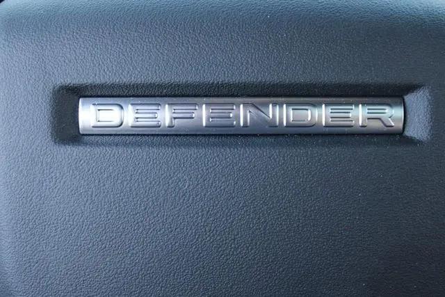 2025 Land Rover Defender 110 P500 X-Dynamic SE
