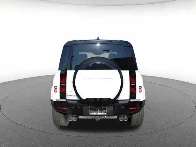 2025 Land Rover Defender 110 P500 X-Dynamic SE