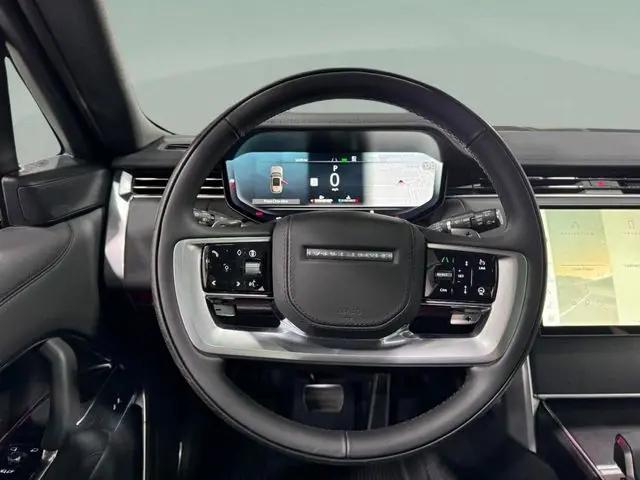 2026 Land Rover Range Rover P400 SE 7 Seat