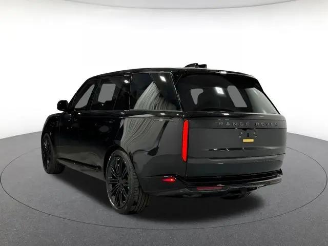 2026 Land Rover Range Rover P400 SE 7 Seat