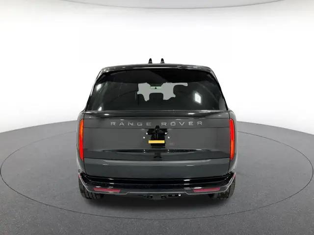 2026 Land Rover Range Rover P400 SE 7 Seat