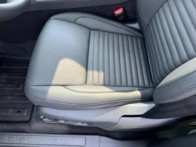 2025 Land Rover Discovery Sport S