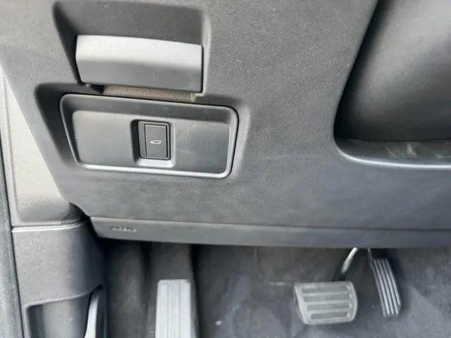 2025 Land Rover Discovery Sport S