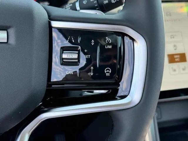2025 Land Rover Discovery Sport S