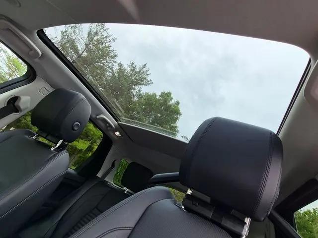 2025 Land Rover Discovery Sport S
