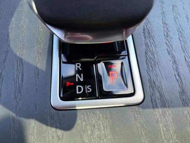 2026 Land Rover Range Rover Evoque Dynamic SE