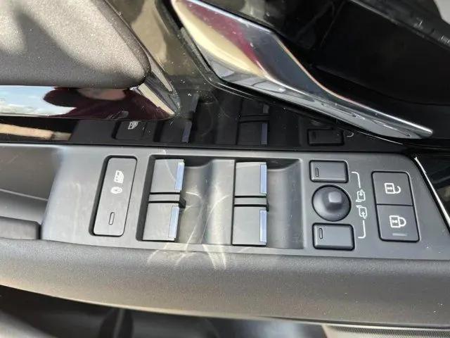 2026 Land Rover Range Rover Evoque Dynamic SE