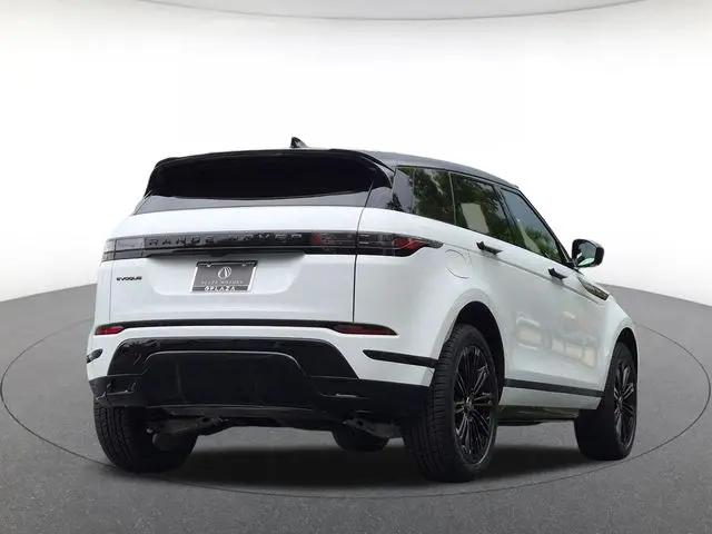 2026 Land Rover Range Rover Evoque Dynamic SE