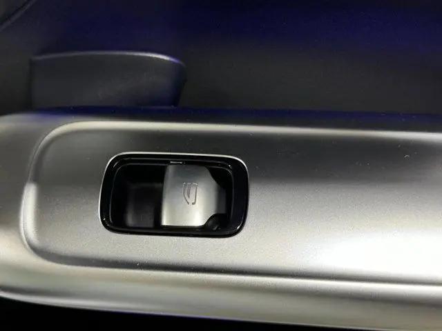 2026 Mercedes-Benz C-CLASS C 300 C 300