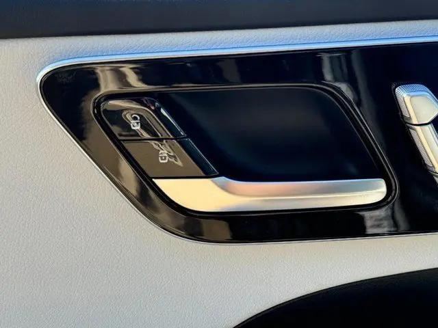2026 Mercedes-Benz C-CLASS C 300 C 300