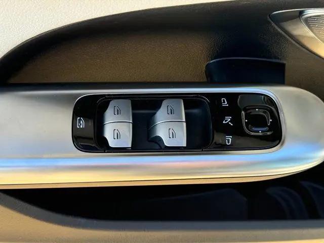 2026 Mercedes-Benz C-CLASS C 300 C 300