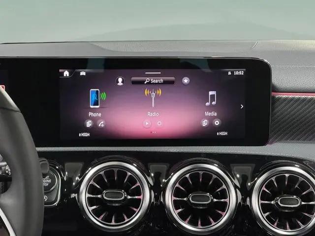 2026 Mercedes-Benz CLA 250 4MATIC