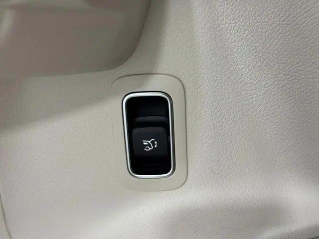 2026 Mercedes-Benz GLB 4MATIC
