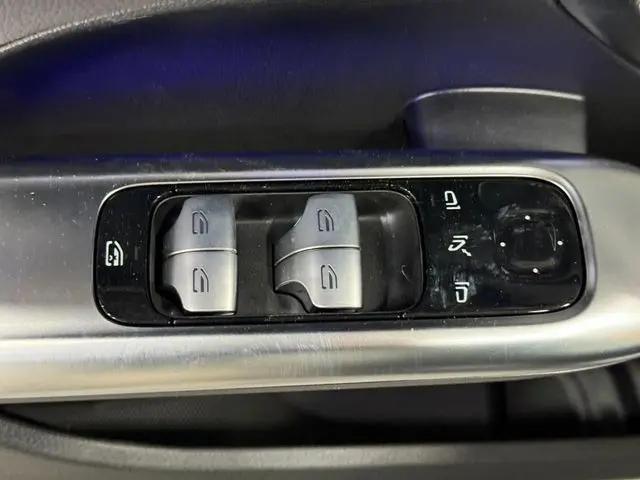 2026 Mercedes-Benz C-CLASS C 300 C 300