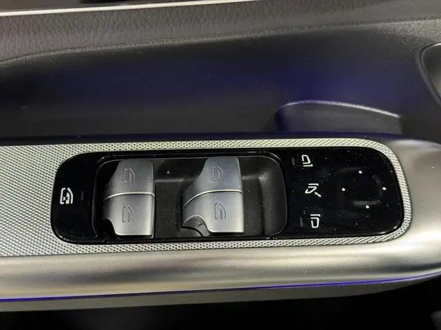 2026 Mercedes-Benz GLC 4MATIC
