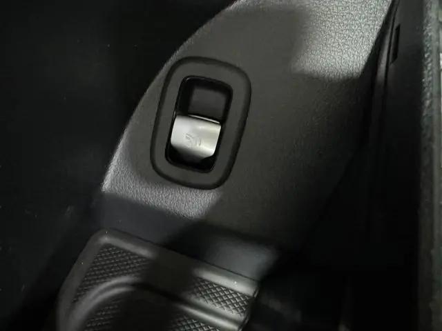 2026 Mercedes-Benz GLC 4MATIC