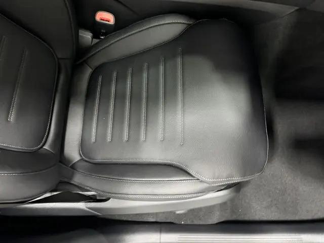 2026 Mercedes-Benz GLC 4MATIC