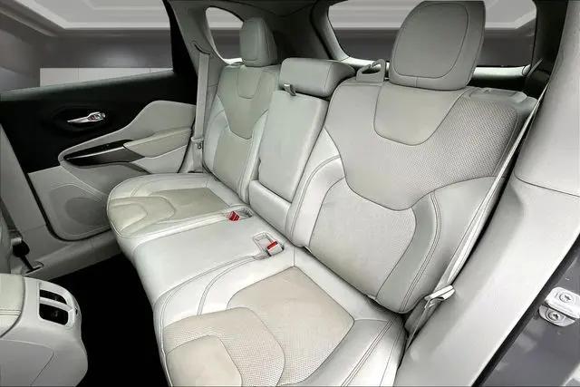2021 Jeep Cherokee Latitude Lux 4x4