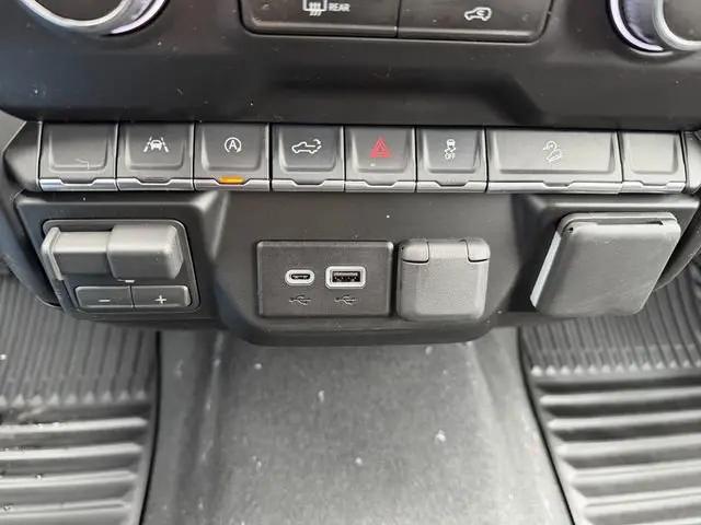 2026 Chevrolet Silverado 1500 4WD Crew Cab Standard Bed Custom Trail Boss