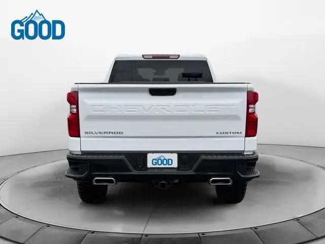 2026 Chevrolet Silverado 1500 4WD Crew Cab Standard Bed Custom Trail Boss