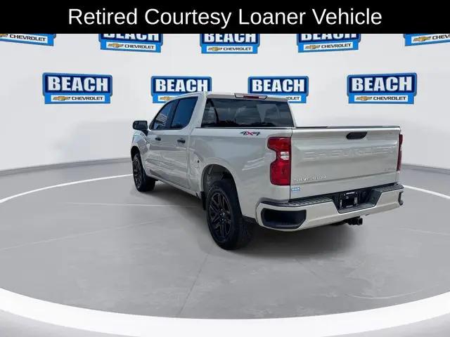 2026 Chevrolet Silverado 1500 4WD Crew Cab Short Bed Custom