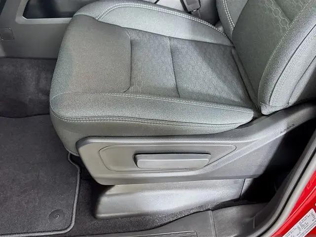 2026 Ram 1500 Express Crew Cab 4x4 5'7" Box