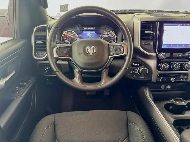 2026 Ram 1500 Express Crew Cab 4x4 5'7" Box