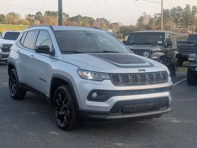 2026 Jeep Compass Latitude Altitude