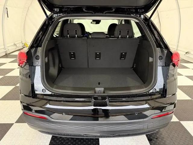 2027 Chevrolet Bolt LT FWD
