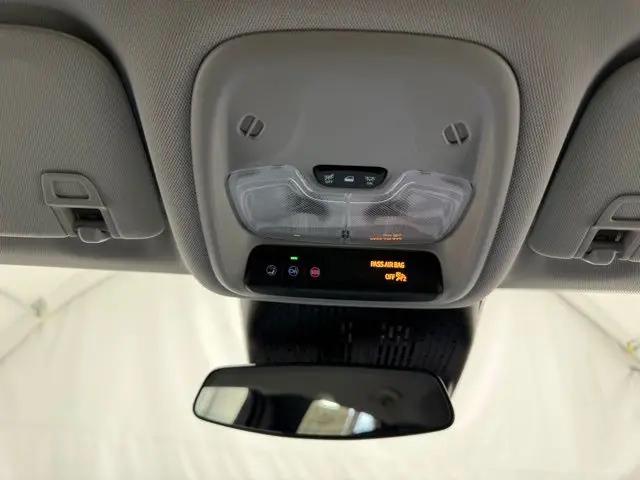 2027 Chevrolet Bolt LT FWD