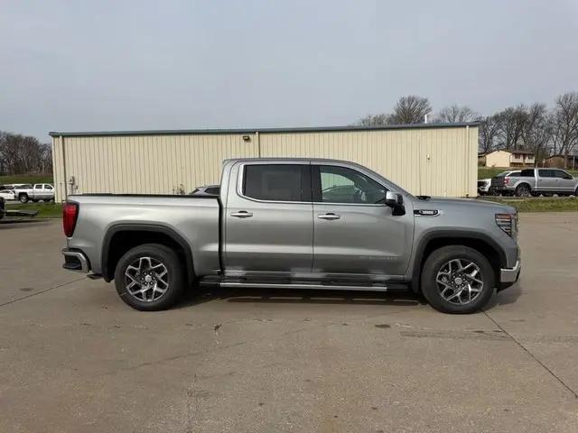 2026 GMC Sierra 1500 Crew Cab, Short Bed, SLT, RWD