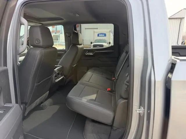 2026 GMC Sierra 1500 Crew Cab, Short Bed, SLT, RWD