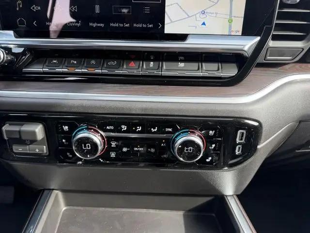 2026 GMC Sierra 1500 Crew Cab, Short Bed, SLT, RWD