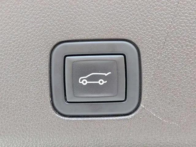 2024 GMC Yukon 2WD SLT