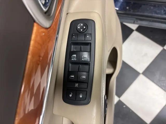2011 Jeep Grand Cherokee Overland