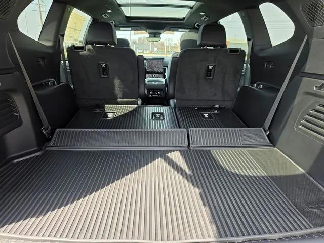 2026 GMC Acadia Elevation FWD
